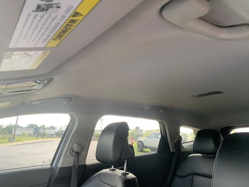 Used 2023 Kia Sportage EX FWD image 28
