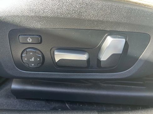 Used 2019 BMW 330i xDrive Sedan w/ Premium Package image 16