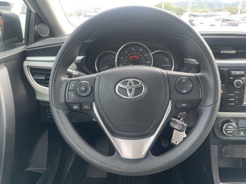 Used 2016 Toyota Corolla LE image 11