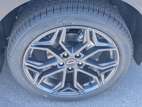 New 2026 Nissan Kicks SR FWD image 7