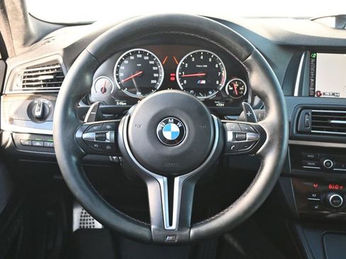 Used 2015 BMW M5 image 14