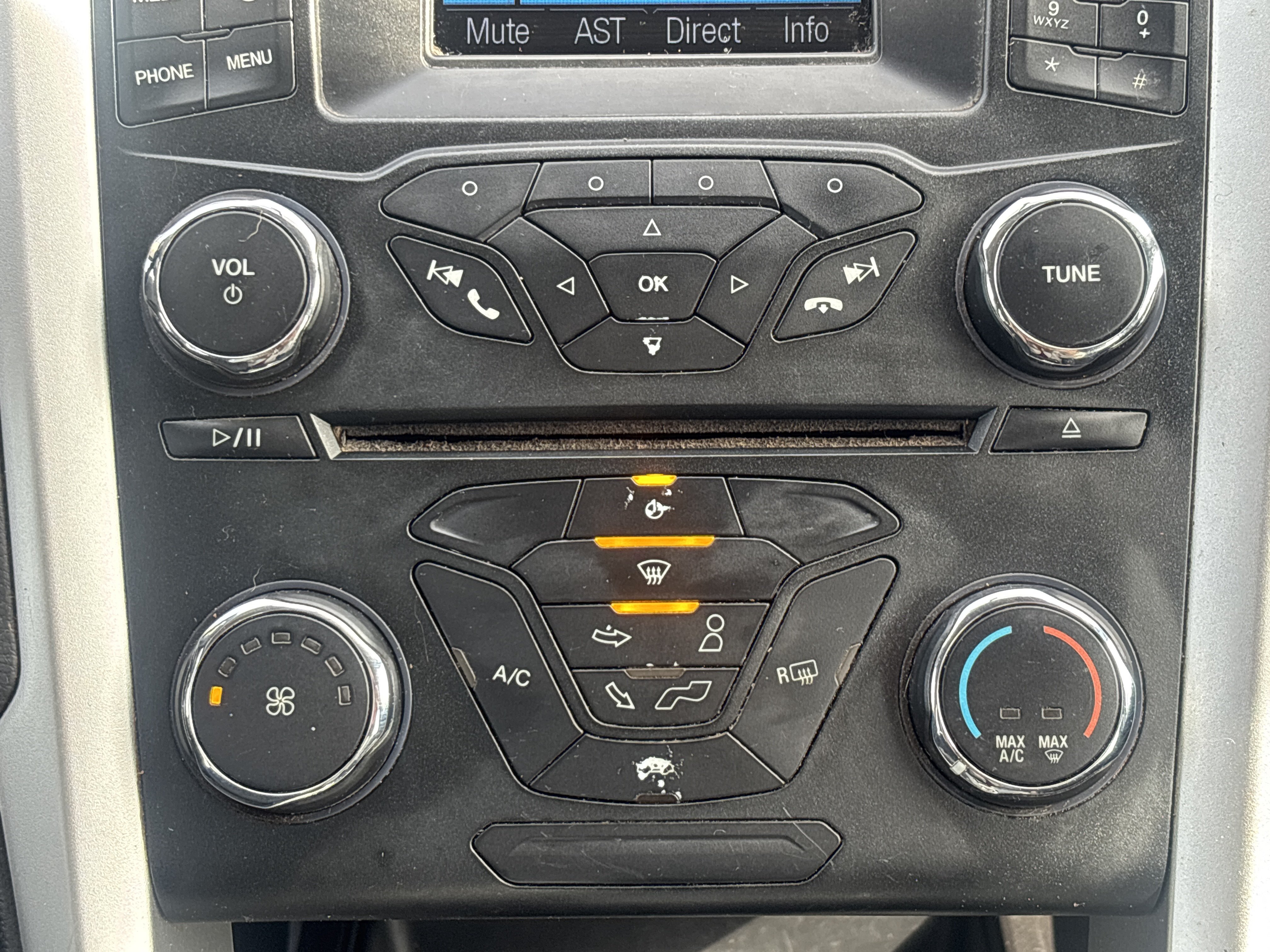 Used 2013 Ford Fusion SE FWD image 9