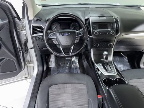 Used 2018 Ford Edge SEL image 15