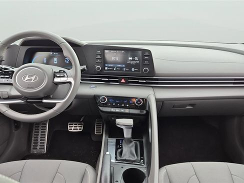 Used 2026 Hyundai Elantra Sport image 13