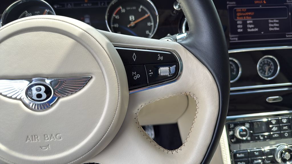 Used 2013 Bentley Mulsanne RWD image 43