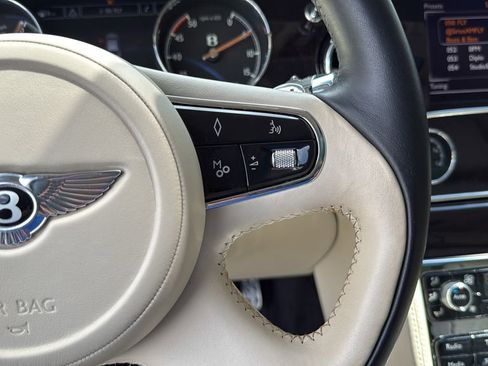 Used 2013 Bentley Mulsanne RWD image 43