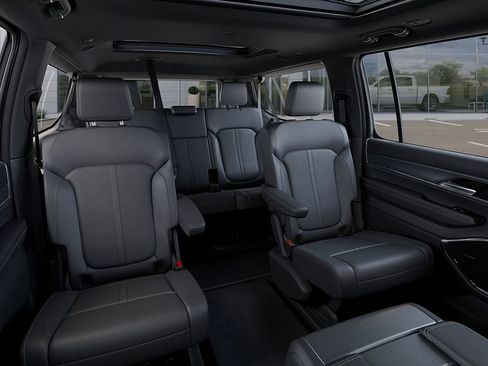 New 2025 Jeep Wagoneer L Series II w/ Premium Group I AWD/4WD image 15