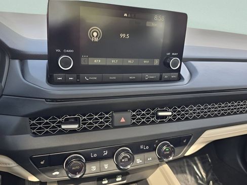 Used 2025 Honda Accord SE image 5