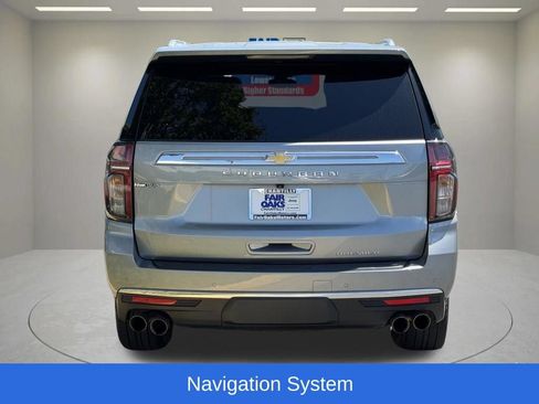 Used 2024 Chevrolet Suburban Premier AWD/4WD image 9