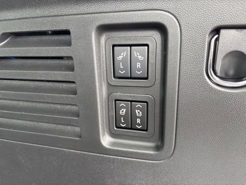 New 2026 Chevrolet Traverse RS AWD/4WD image 48