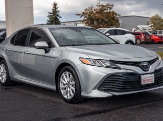 Used 2018 Toyota Camry L image 1