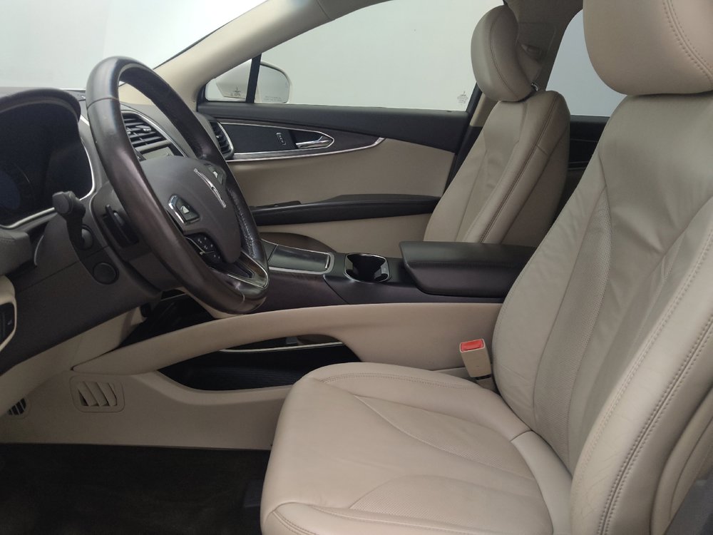 Used 2017 Lincoln MKX Select w/ Select Plus Package FWD image 17