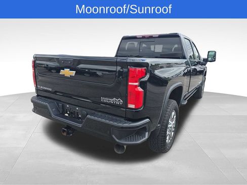 Used 2024 Chevrolet Silverado 2500 High Country w/ High Country Premium Package AWD/4WD image 6