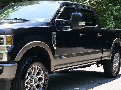Used 2021 Ford F350 King Ranch w/ King Ranch Ultimate Package AWD/4WD image 51