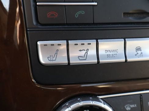 Used 2019 Mercedes-Benz SLC 300 image 25