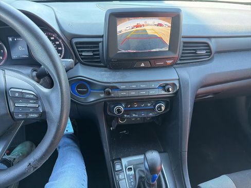 Used 2019 Hyundai Veloster 2.0 image 9