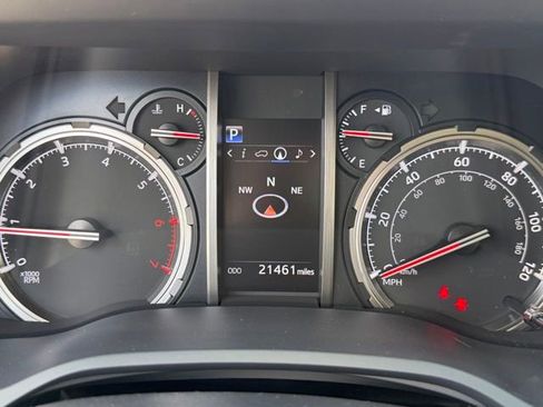 Used 2024 Toyota 4Runner Limited AWD/4WD image 14