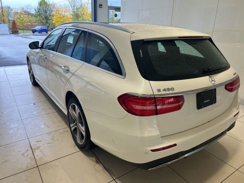 Used 2020 Mercedes-Benz E 450 4MATIC Wagon image 2