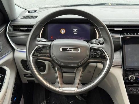 Used 2022 Jeep Grand Cherokee L Overland image 17