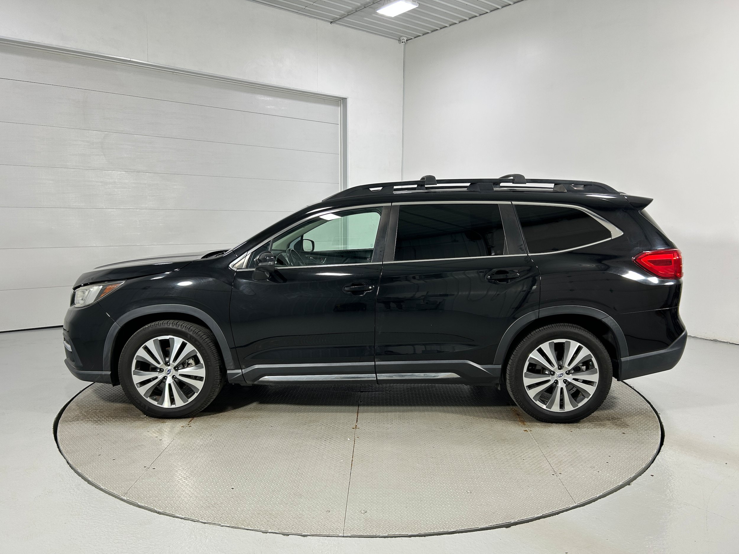 Used 2019 Subaru Ascent Limited AWD/4WD image 22
