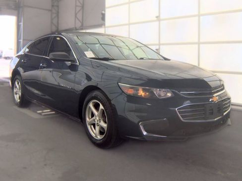 Used 2016 Chevrolet Malibu LS FWD image 3