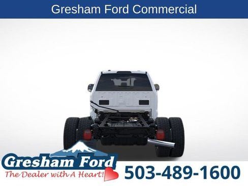 New 2026 Ford F550 4x4 Crew Cab image 6