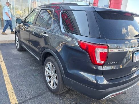 Used 2017 Ford Explorer Limited w/ Equipment Group 301A AWD/4WD image 7
