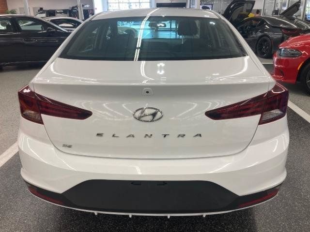 Used 2019 Hyundai Elantra SE w/ Cargo Package FWD image 6