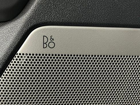 Used 2024 Ford F250 Lariat w/ Sport Appearance Package image 17