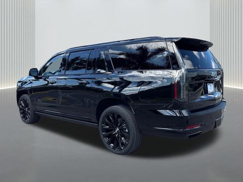 New 2026 Cadillac Escalade ESV Platinum Sport w/ LPO, ONYX Package image 7