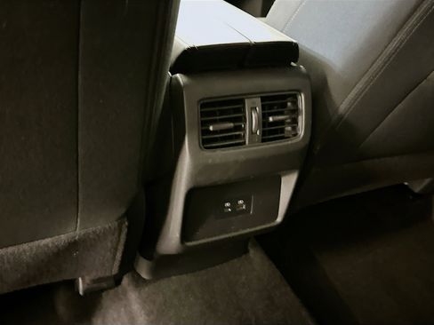 Used 2023 Nissan Rogue SV AWD/4WD image 27