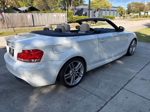 Used 2012 BMW 135i Convertible image 15