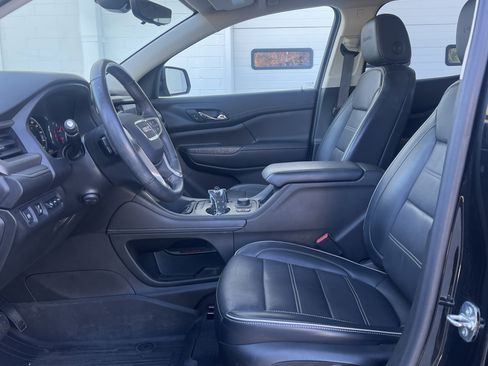 Used 2022 GMC Acadia Denali w/ Denali Ultimate Package image 24