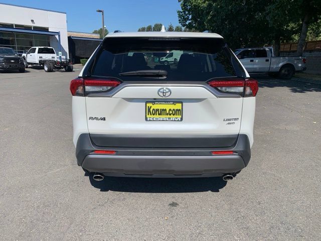 Used 2020 Toyota RAV4 Limited AWD/4WD image 4