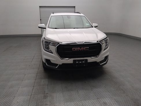 Used 2023 GMC Terrain SLE w/ Driver Convenience Package AWD/4WD image 14