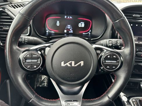 Used 2023 Kia Soul GT-Line image 24