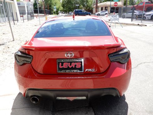 Used 2015 Scion FR-S RWD image 5