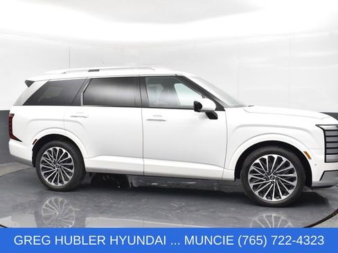 Used 2026 Hyundai Palisade Calligraphy AWD/4WD image 2