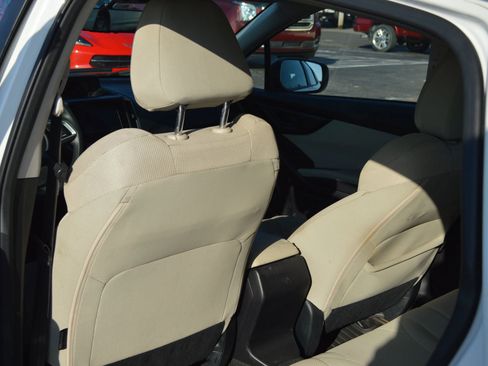 Used 2019 Subaru Impreza 2.0i Premium image 21