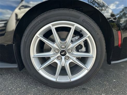 Used 2024 Ford Mustang GT Premium image 10