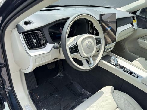 New 2026 Volvo XC60 B5 Ultra w/ Protection Package Premier AWD/4WD image 4