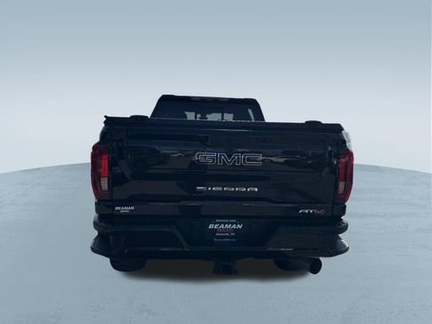 Used 2022 GMC Sierra 2500 AT4 w/ AT4 Premium Plus Package AWD/4WD image 7