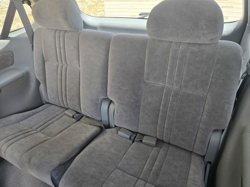 Used 2001 Toyota Sienna LE FWD image 7