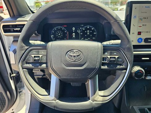 Certified 2026 Toyota Tacoma TRD Off-Road AWD/4WD image 22