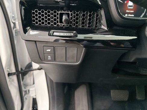 Used 2024 Honda CR-V Sport Touring image 34