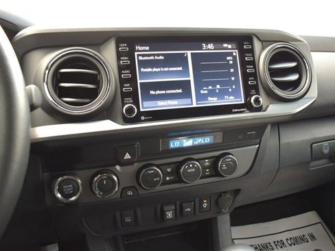 Used 2022 Toyota Tacoma TRD Sport w/ Black Out Package (TMS) AWD/4WD image 19