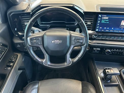 Used 2023 Chevrolet Silverado 1500 ZR2 w/ Technology Package AWD/4WD image 13