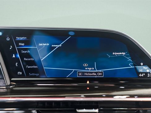 Used 2023 Cadillac Escalade ESV Sport image 18