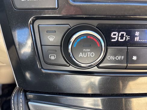 Used 2019 Nissan Maxima 3.5 SL w/ Floor Mat Group FWD image 35