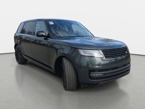 New 2026 Land Rover Range Rover Long Wheelbase SE image 3